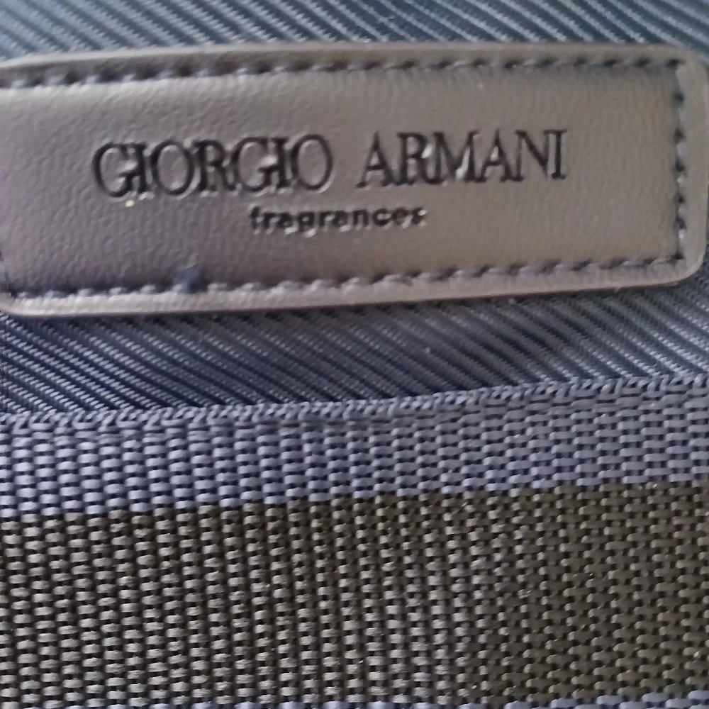 New Giorgio Armani Mens's Travel Bag in Navy.